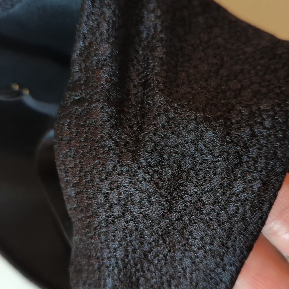 Barely There 34D Black Shine Wired Lightly Lined Bra - Picture 6 of 7